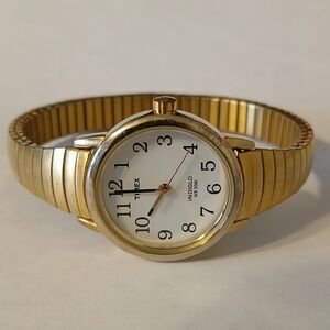 Timex Indiglo Women's Gold Tone Stainless Steel Bracelet Wrist Watch WR 30M